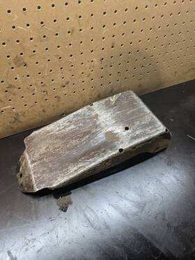4kd-2147h-00-00 Yamaha 1995 Timberwolf 250 4x4 Skid Plate Middle #1882