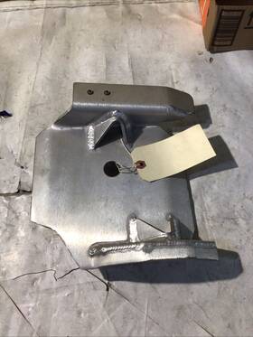 Gyt-5tg33-00-10 Yamaha Nos Oem Swing Arm Skid Plate Yfz450